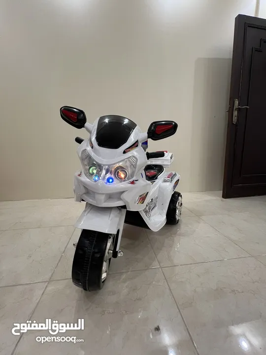 سيارات شحن كهربائية بحالة ممتازة