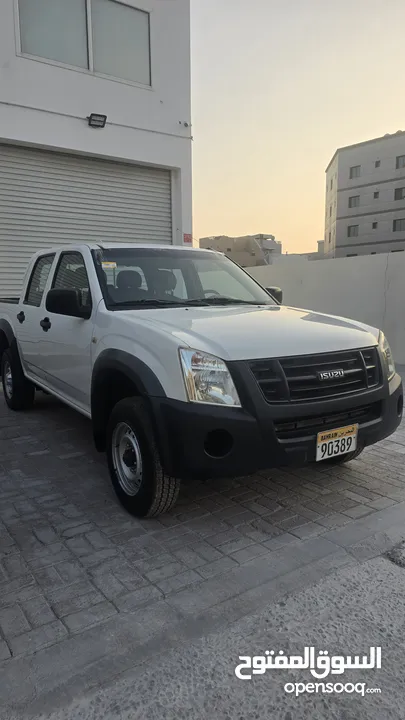 Isuzu pickup 2102