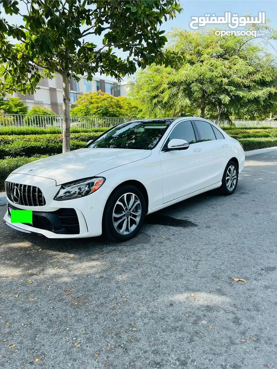 Mercedes C300 Luxury (MODEL- 2018 ) - Excellent Condition- Super Clean - FULL OPTIONS