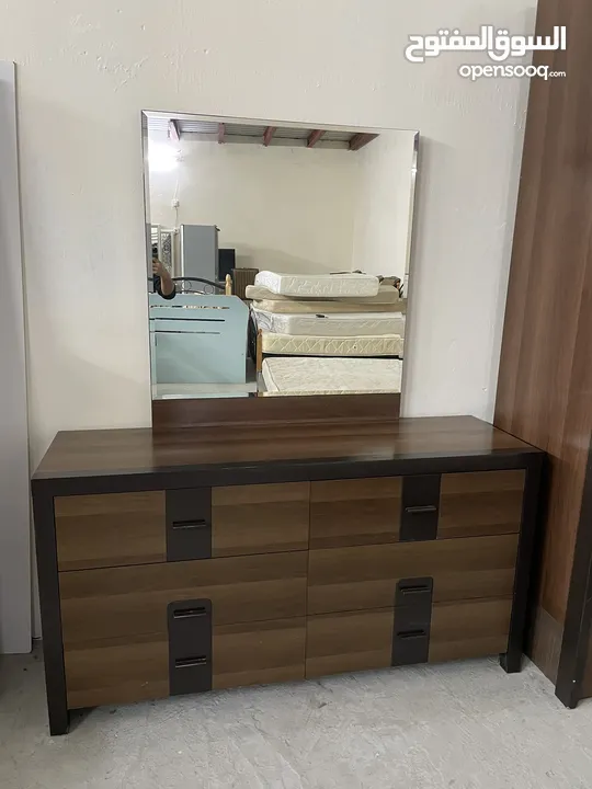 Selling home canter king bedroom set