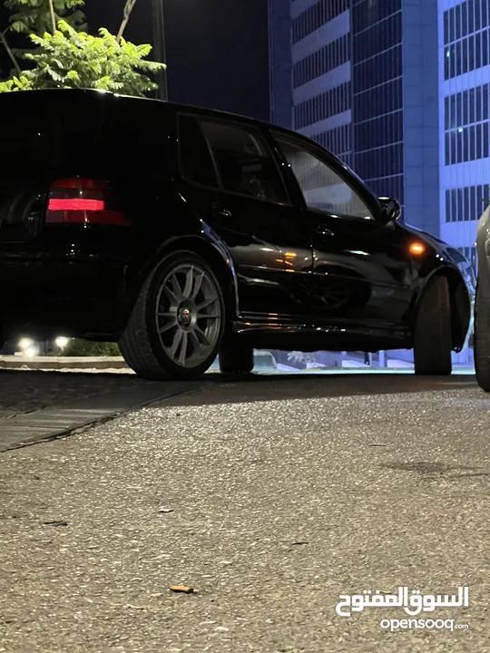 Golf mk4 موجوده برام الله 2002 بحاله ممتازه