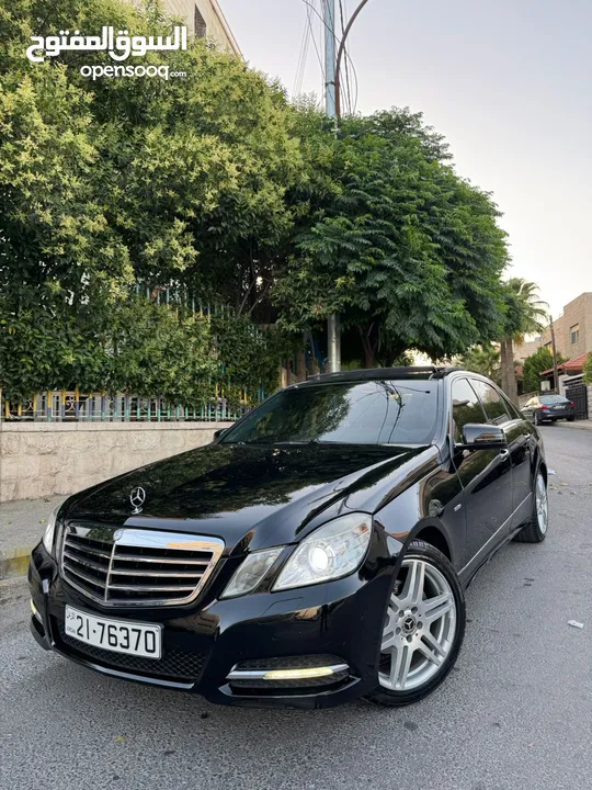 مرسيدس E200  cgi فل كامل عداد قليل  افنجارد فحص كامل  افنجارد بانوراما بسعر مغري