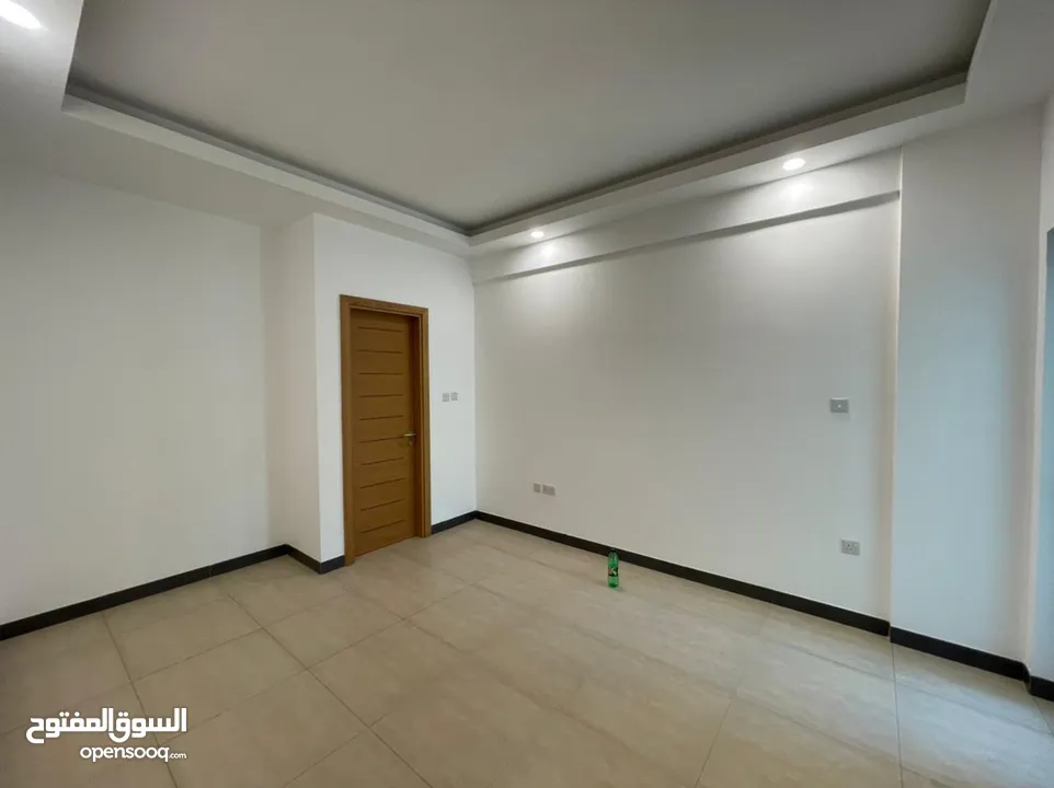 2 BR Quality Flats in Khuwair 42 with Rooftop Pool