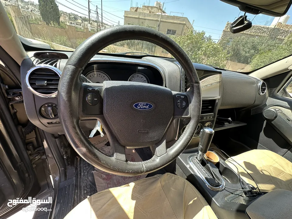فورد اكسبلورر 4x4 2008 ترخيص منخفض سنة كامله جنطات اصليه فورد 20 انش اطارات تويو جديدة رقم مميز