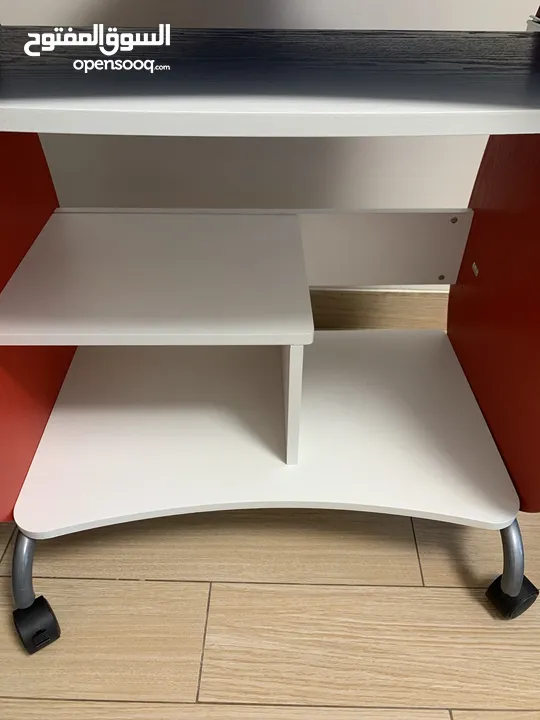 Office table (Red and Blue)