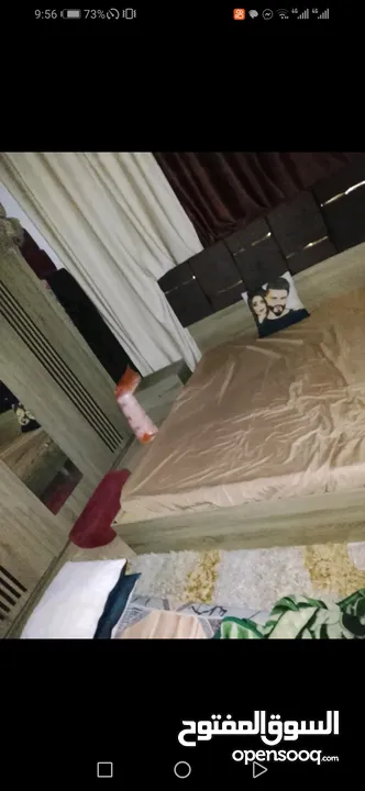 غرفة نوم بحاله الوكاله وطقم كنب بحال الوكاله سبع مقاعد للبيع بسعر مناسب