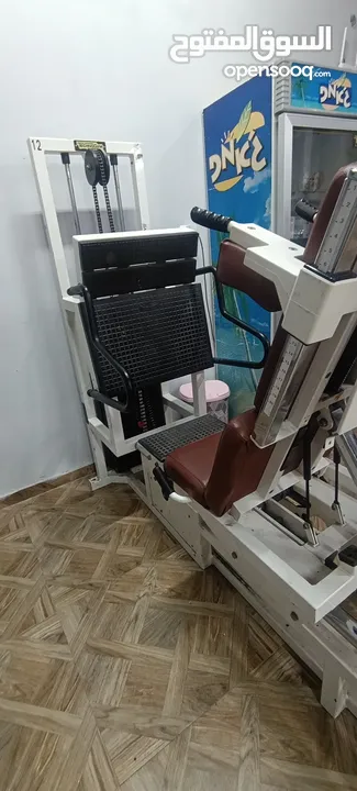 نادي كامل للبيع