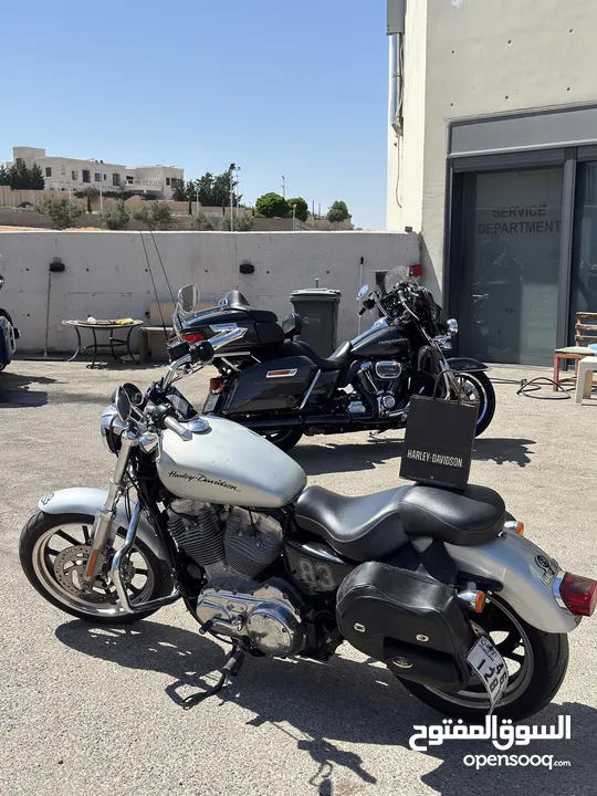 Harley sportster XL883 L بحالة الوكاله وصيانة الشركه