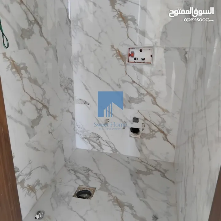 شقة فاخرة للبيع في خلدا - قرب إشارة البنك العربي طابق ثاني 145م تشطيب سوبر ديلوكس لم تسكن