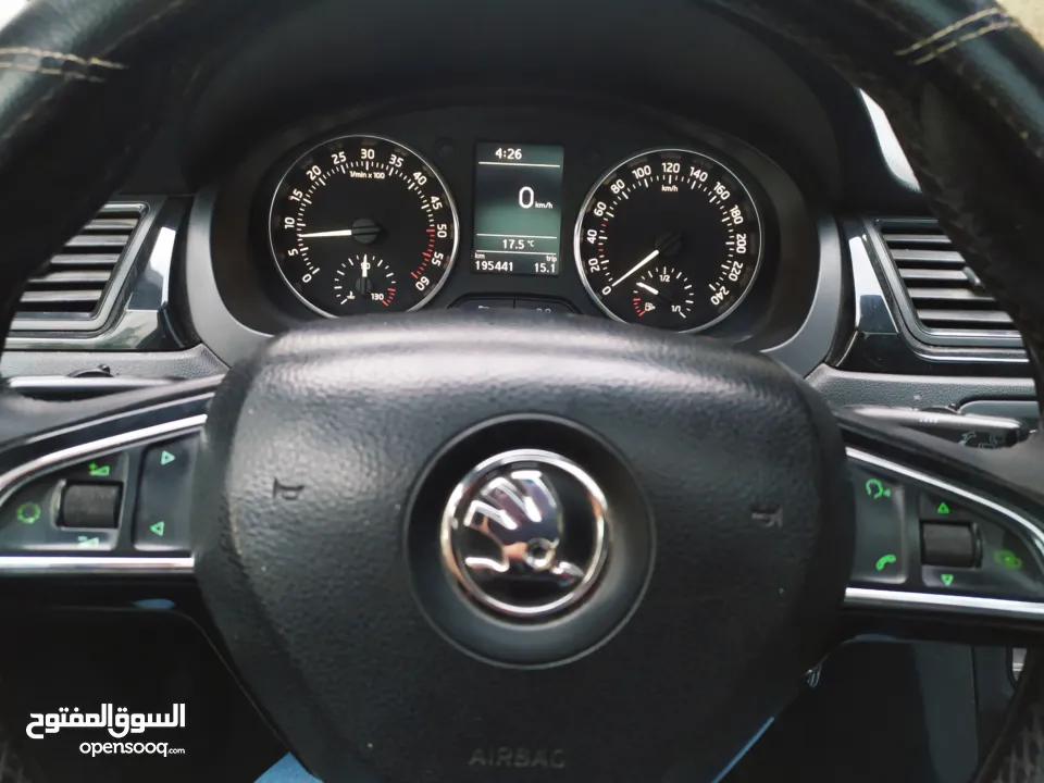 سكودا رابيد هاتشباك 2015 تدريب سياقة