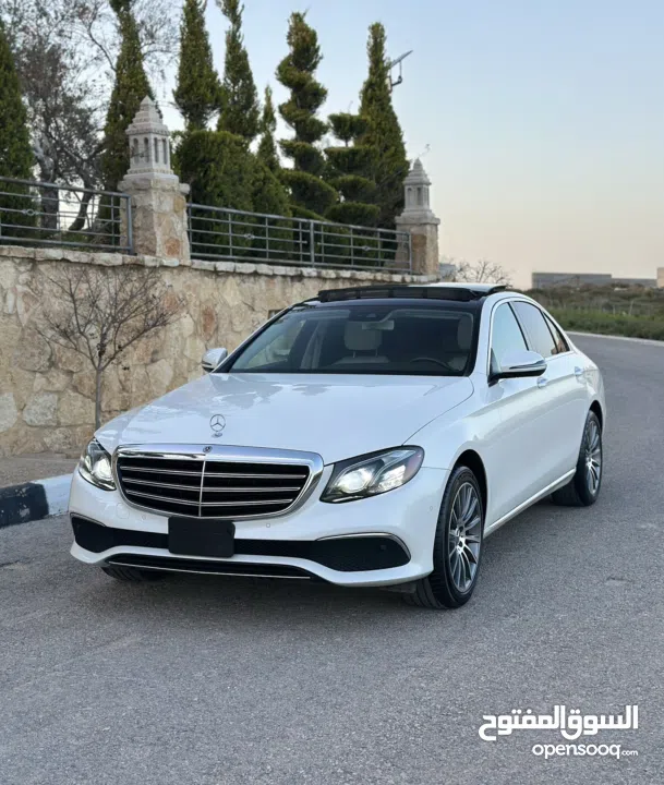 E300   ᄉ Mercedes-Benz