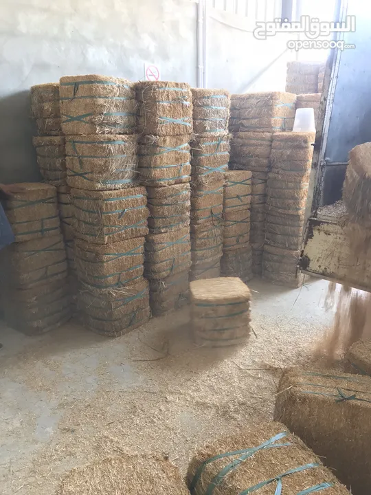 جاروشة اعلاف متخصصة باعلاف المواشي والطيور - خلطات - مواد اولية - خلطات حسب الطلب