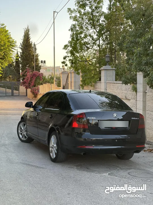 سكودا رمش ترخيص 2011 جير عادي