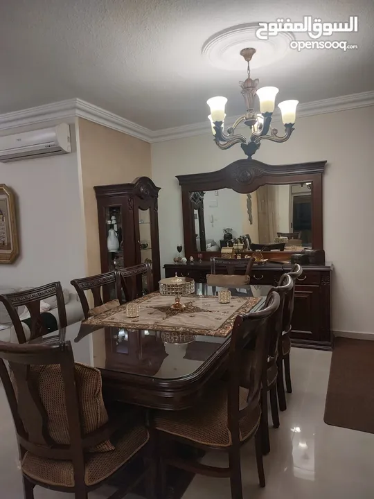 غرفة سفرة خشب زان وطقم طاولات ضيوف زان