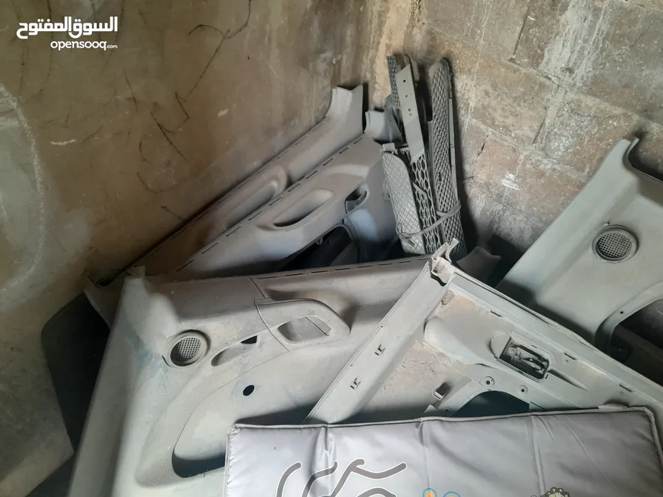 قطع شاحنات مرسيدس اصلي  للبيع