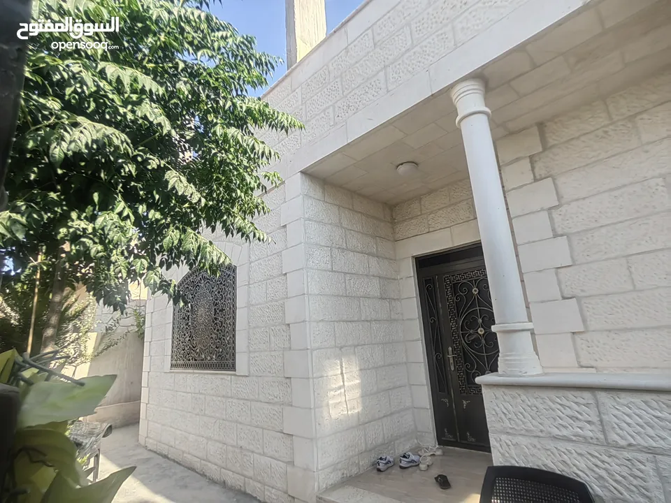 منزل حديث البناء للبيع بسعر مميز / محافظة البلقاء عين الباشا - الشويح الشرقي - حي الحرمين