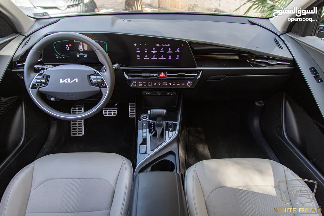 Kia Niro 2023  الشكل الجديد كليا