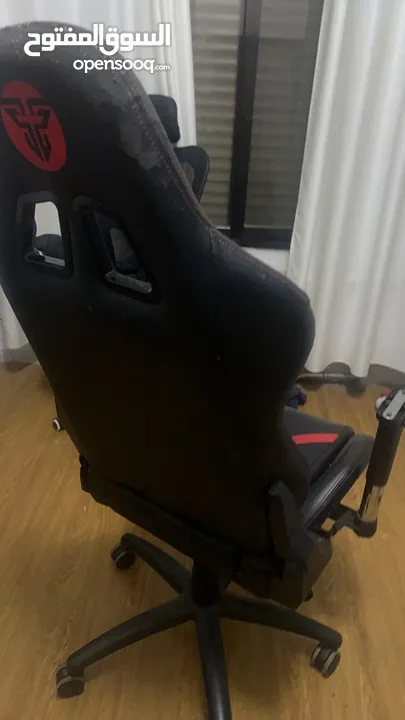 كرسي gaming نوعيه ممتازا