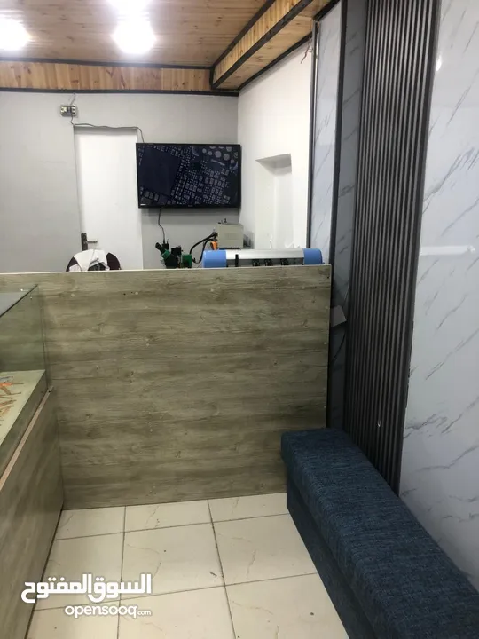 محل للايجار بخلو الديكور والبضاعة    صيانه اجهزة خلوية واكسسورات