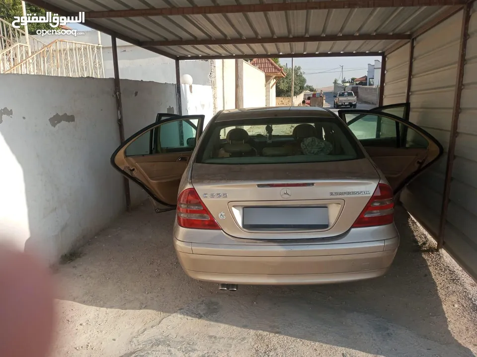 مرسيدس c200  2001