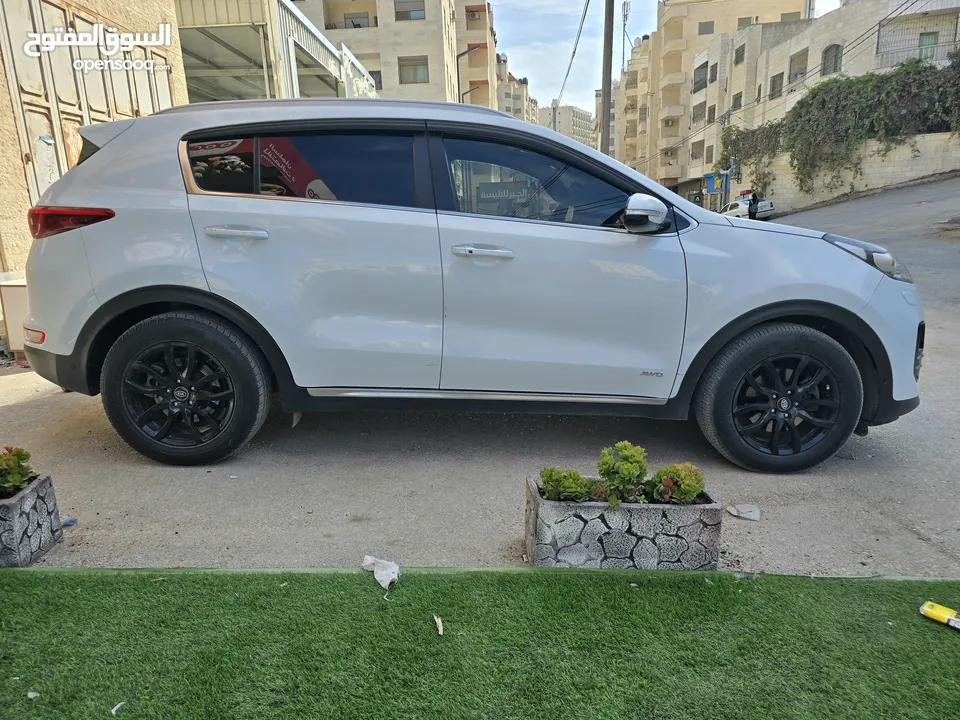 كيا سبورتاج ترخيص 2018 نسخة GT فل الفل للبيع