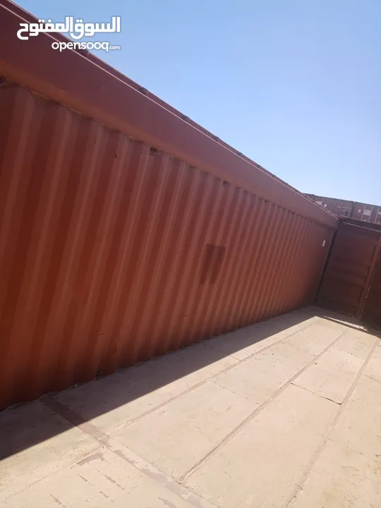 للبيع  containers  ( حاويات )  كونتينر مستعمله وبحاله جيده
