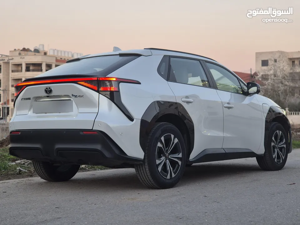 Toyota BZ4X موديل 2022 الصنف : LONG RANGE PRO  فحص كامل7جيدجمرك جديدعداد 44 الف*