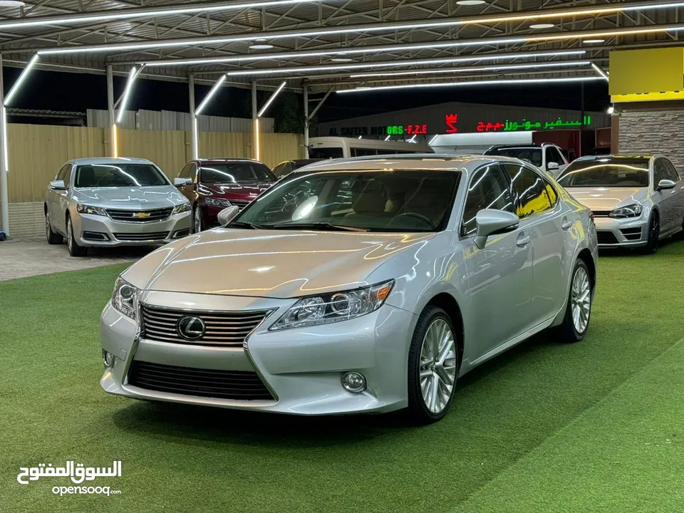 Lexus ES 350 Modib 2013, American specifications, in excellent condition