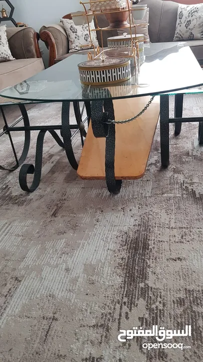 اثات منزل مستعمل طربيزات مع كورنر