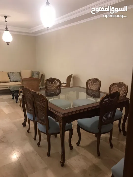 Apartment in Shmeisani available  immediately.