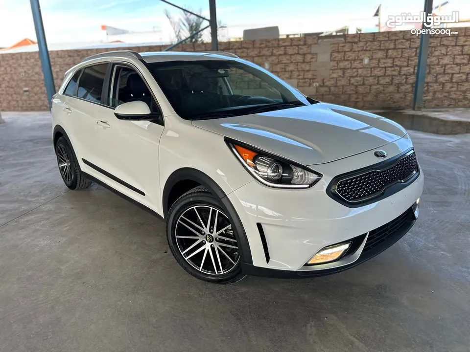 Kia Niro Hybrid Clean title 2019