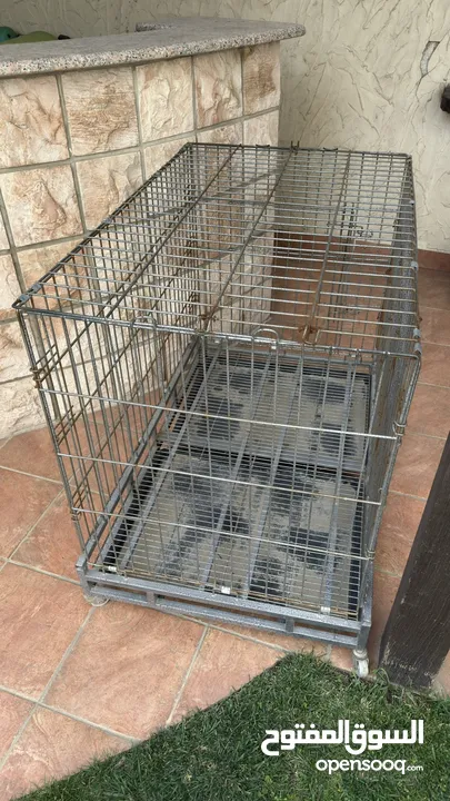 Large pets crate perfect for big and small animals indoor or outdoor use.  قفص حيوانات كبير