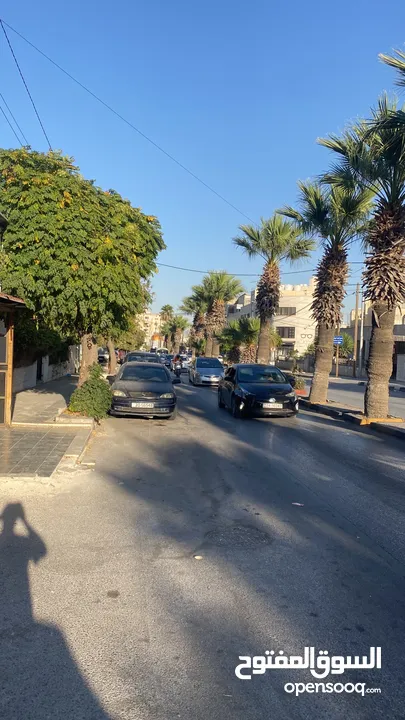 مخازن تجارية طابقين-عدد2 مميزة-شارعين-للإيجار-دوار القبة