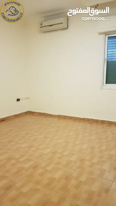 شقة مميزة للبيع بأجمل مناطق دير غبار - قرب إشارة دير غبار طابق ثالث 220م بسعر مغري