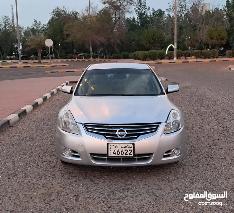 Nissan Altima 2012