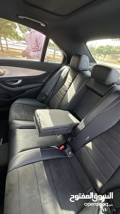 Mercedes-Benz E200 AMG