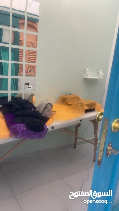 غرفة بمركز تجميل للايجار