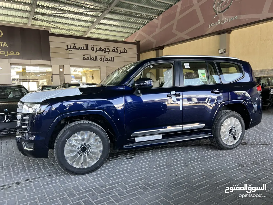 TOYOTA LANDCRUISER GXR Twin Turbo ( معرض الحضر )