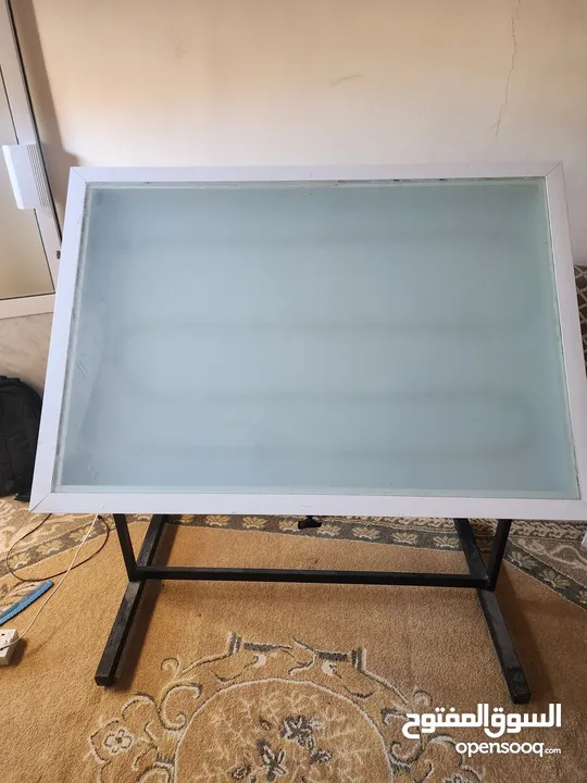 مرسم هندسي بحالة ممتازة ( مرسم شف ) حجم A0 يصلح لطلاب التخصصات الهندسية والتصميم الداخلي والجرافيك