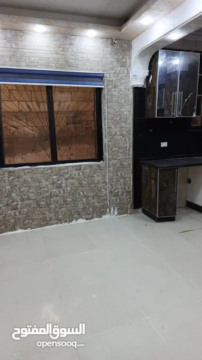 عمارة طابقية مميزة جداً للبيع عبارة 4 طوابق / القويسمة