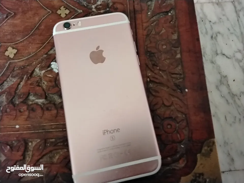 iphone 6s لا يوجد خدوش و جديد من امريكا