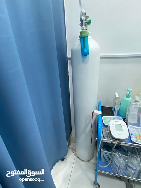مستلزمات عياده طب عام ونسائيه للبيع
