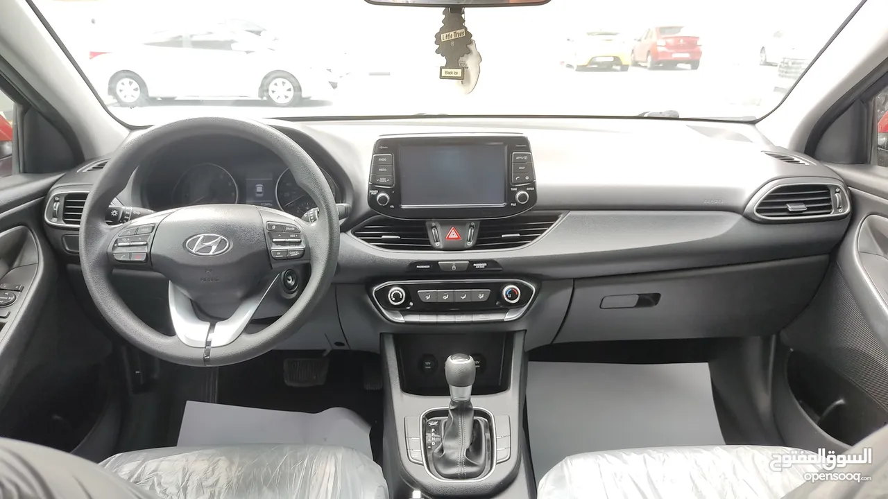 Hyundai Elantra GT ( Hatchback ) 2.0L GDI 2019