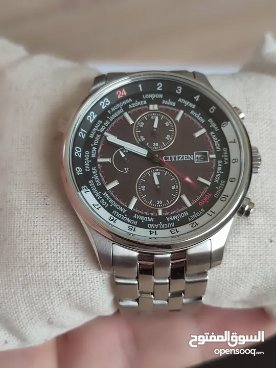 CITIZEN Eco-Drive (تعمل بالطاقة الضوئية لا تحتاج بطارية)