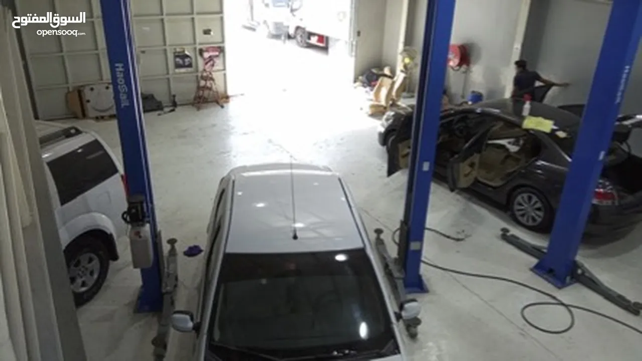 Running Vehicle Workshop/ Garage