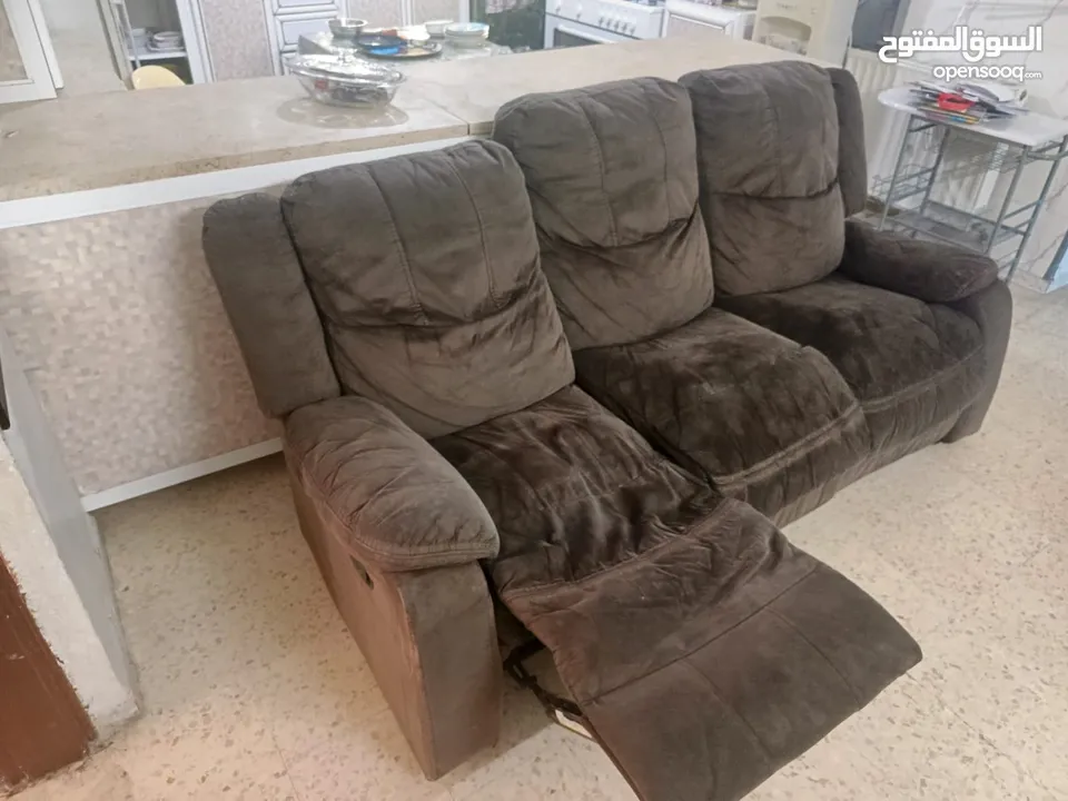 اثاث بيت للبيع بسعرمغري كنب و صوفا الخ