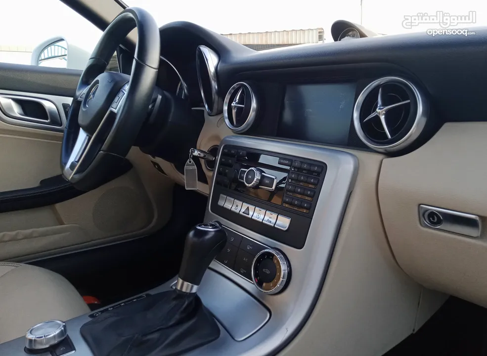 Mercedes-Benz SLK 200 V4 1.8L Model 2015