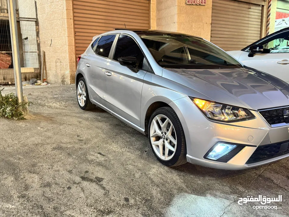 سيت ابيزا تومات مع فتحه عداد 70 الف