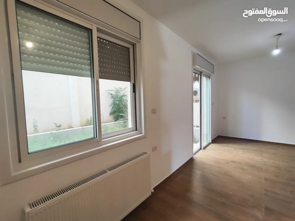 شقة مميزة قيد الفرش للإيجار – عين منجد  شارع إسكان المهندسين