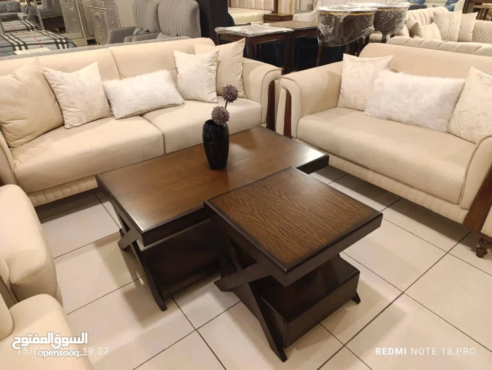 طاولات لغرف الضيوف خشب زان